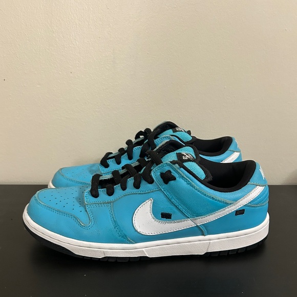 Nike Dunk SB Low Blue Taxi
Size 8.5 - Picture 2 of 11